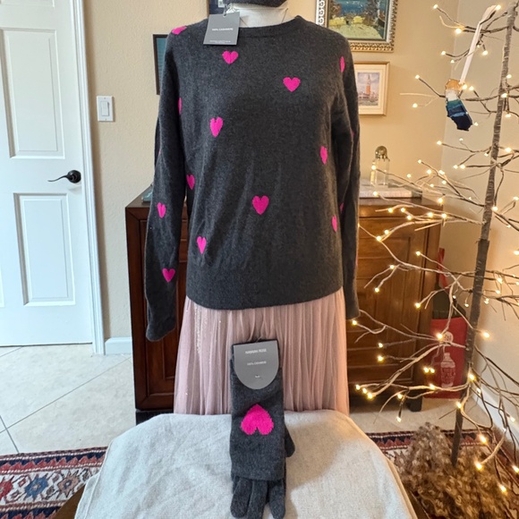 Philosophy Charcoal Heart Sweater + Hannah Rose 100% Cashmere Hat & Gloves (NWT) - Picture 9 of 10